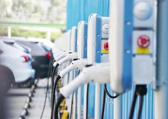 <b>布局充電樁散熱風扇多年，三巨電機助力新能源汽車充電樁建設</b>